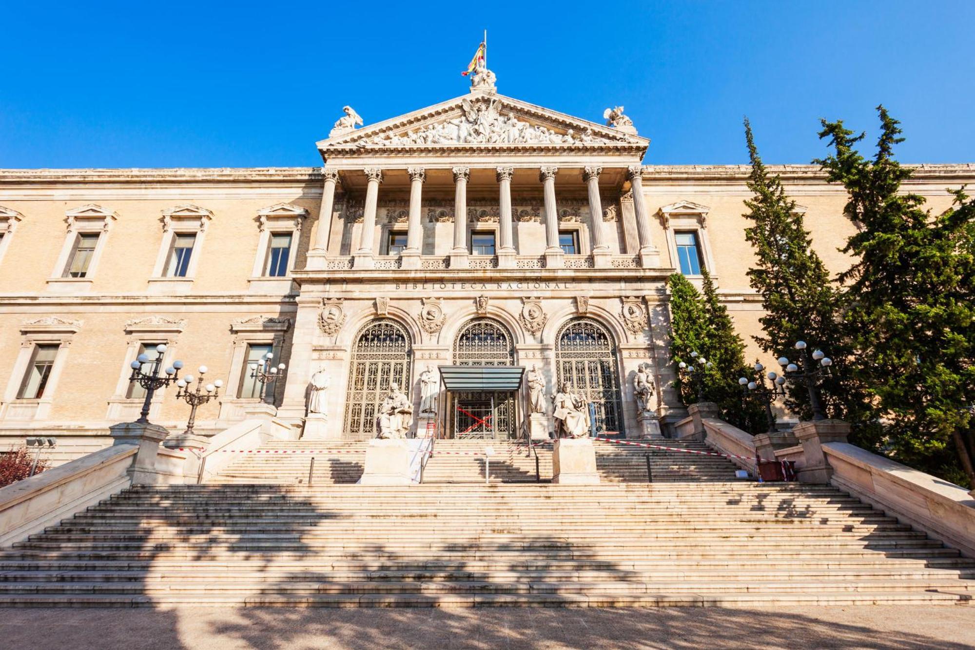 Voco Madrid Retiro By Ihg Hotel Exterior photo